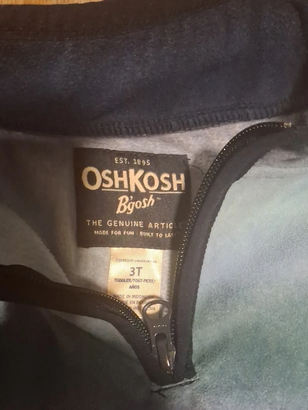 3T Oshkosh Caters Childrens Placw